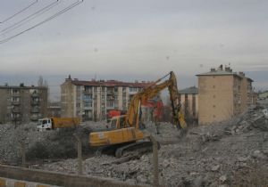 İmar İskan ayıbından kurtulduk